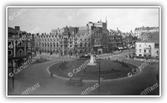(1960s) Monument Roundabout (Statue of the Second Marquess of Bute) - St Mary Street