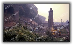 (1973) Demolition of Walnut Tree Viaduct (view of the hillside arches and first pillar)